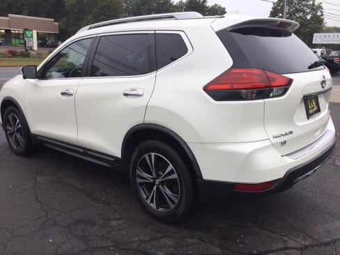 Used 2017 Nissan Rogue SL w/ SL Premium Package image 7