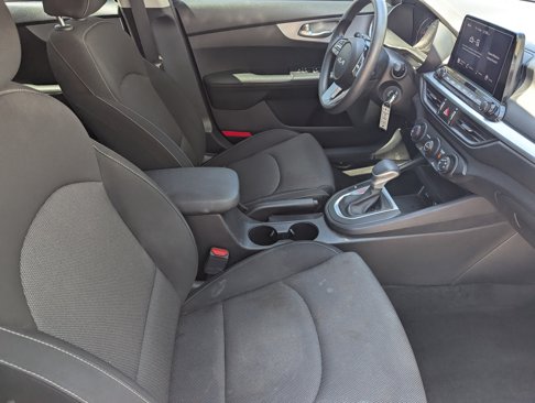 Certified 2023 Kia Forte LXS image 9