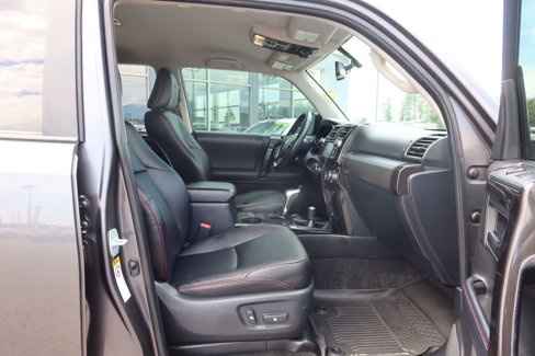 Used 2018 Toyota 4Runner TRD Off-Road Premium image 18
