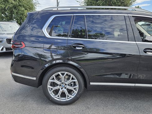 New 2026 BMW X7 xDrive40i image 3