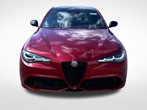 New 2025 Alfa Romeo Giulia AWD w/ Driving Assist Package image 2