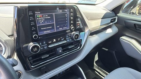 Used 2022 Toyota Highlander L image 15