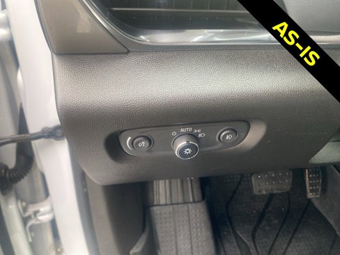 Used 2018 Chevrolet Traverse LT image 16