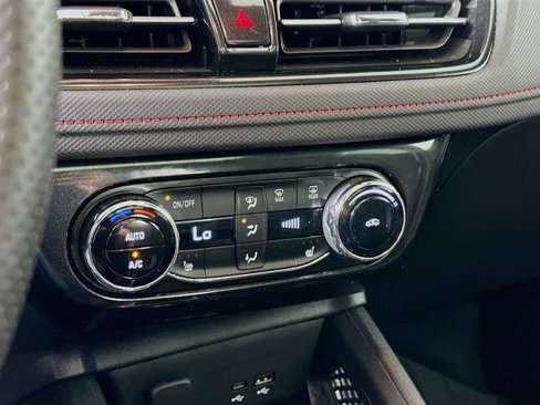 Certified 2025 Chevrolet TrailBlazer RS w/ Convenience Package image 15
