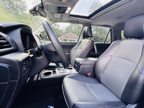 Used 2021 Toyota 4Runner SR5 Premium w/ Moonroof Package image 8