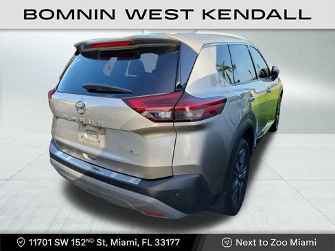 Used 2021 Nissan Rogue SL image 4