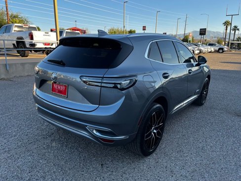 Used 2022 Buick Envision Avenir w/ Technology Package II image 5