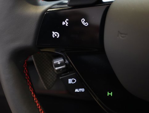 Used 2024 Ferrari 296 GTS image 31
