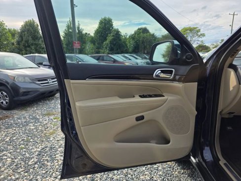 Used 2018 Jeep Grand Cherokee Limited w/ Luxury Group II image 11