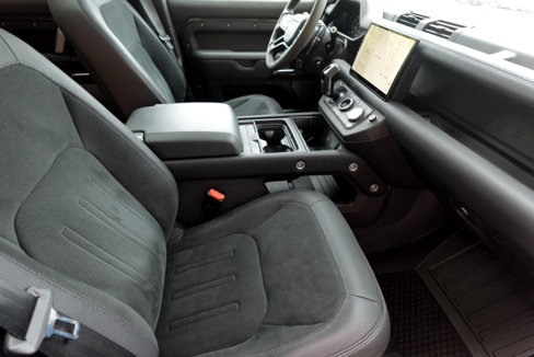 Used 2023 Land Rover Defender 110 V8 image 9