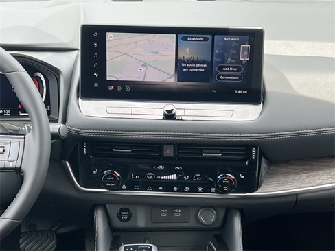 New 2026 Nissan Rogue Platinum w/ Platinum Premium Package image 3