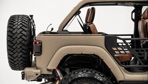 Used 2025 Jeep Wrangler Sport image 6