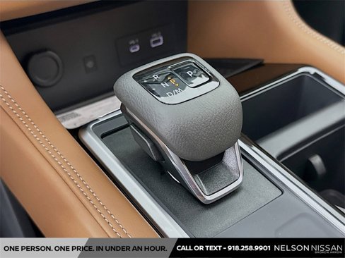 New 2025 Nissan Pathfinder Platinum image 17