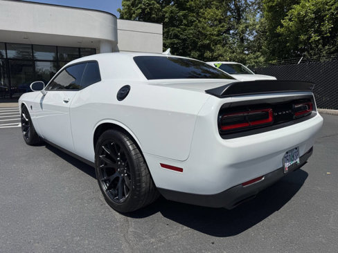 Used 2016 Dodge Challenger SRT Hellcat image 3