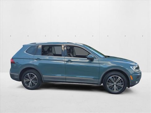 Used 2019 Volkswagen Tiguan SE image 4