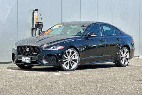 Used 2023 Jaguar XF R-Dynamic SE image 1