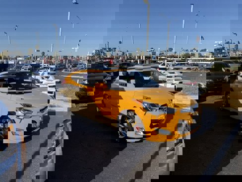Used 2017 Hyundai Veloster Value Edition image 2