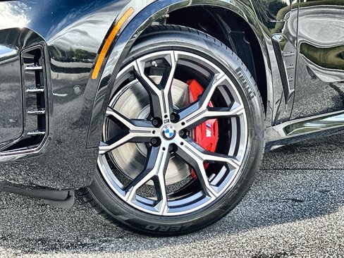 New 2026 BMW X5 xDrive50e image 14