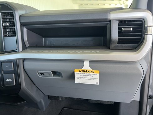 New 2026 Ford F250 4x4 Crew Cab Super Duty image 24