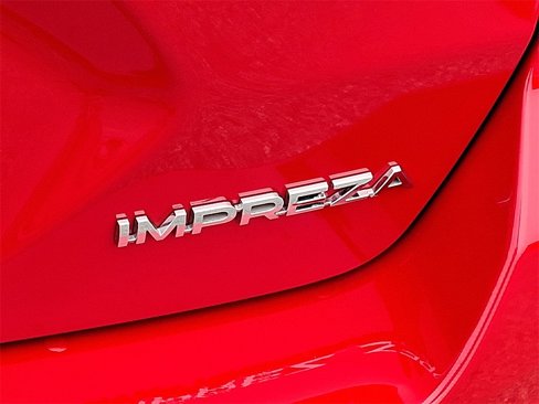 Certified 2025 Subaru Impreza 2.0i image 30