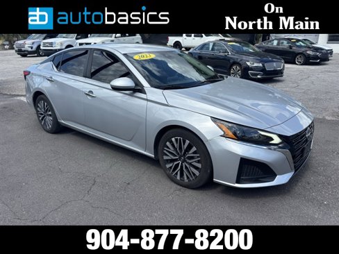 Used 2023 Nissan Altima 2.5 SV image 7