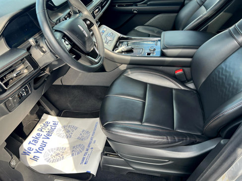 Used 2021 Lincoln Aviator 2WD w/ Elements Package image 9