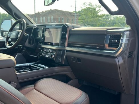 New 2025 Ford F250 King Ranch w/ Chrome Package image 23