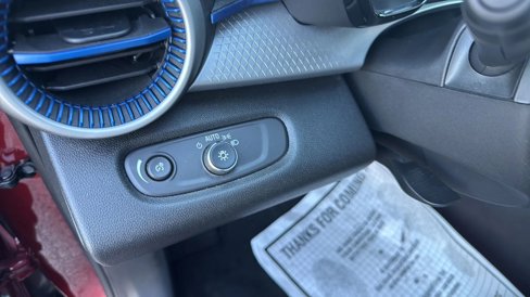 Used 2025 Chevrolet Trax LS image 12