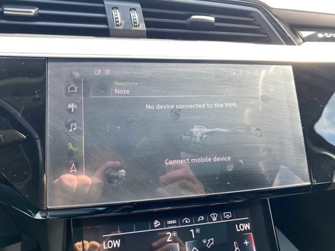 Used 2021 Audi e-tron Prestige w/ Prestige Package image 22