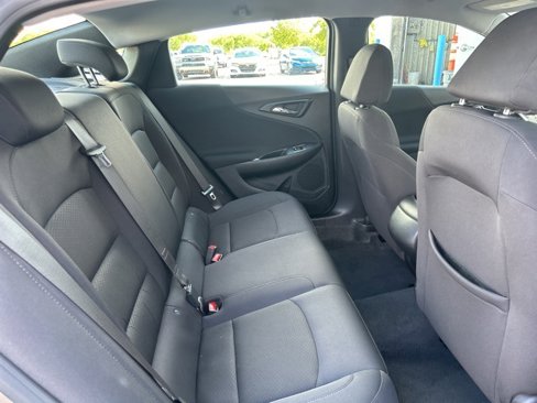 Used 2023 Chevrolet Malibu LS image 38