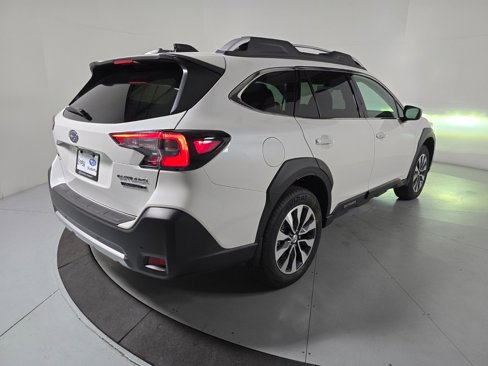 New 2025 Subaru Outback Touring XT image 5