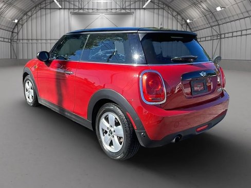 Used 2017 MINI Cooper 2-Door Hardtop image 3