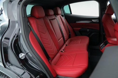 Used 2025 Maserati Grecale Modena image 13
