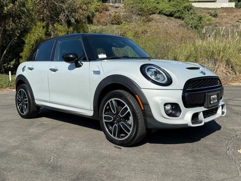 Used 2019 MINI Cooper S w/ Premium Package image 9