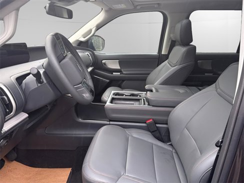 New 2025 Ford Expedition Max Active image 9