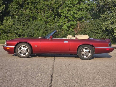 Used 1995 Jaguar XJS V12 Convertible image 12