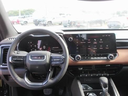 New 2026 GMC Canyon AT4 image 18