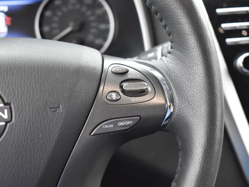 Used 2024 Nissan Murano SV w/ SV Midnight Edition Package image 18
