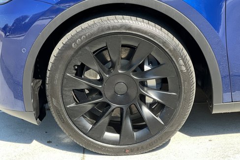 Used 2021 Tesla Model Y Long Range image 26