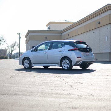 Used 2023 Nissan Leaf S image 5