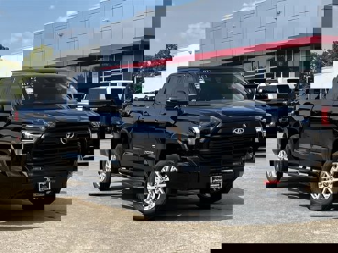 New 2026 Toyota Tundra SR5 image 2