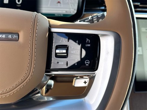 New 2025 Land Rover Range Rover SE image 28