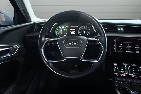 Used 2024 Audi Q8 e-tron Premium image 36