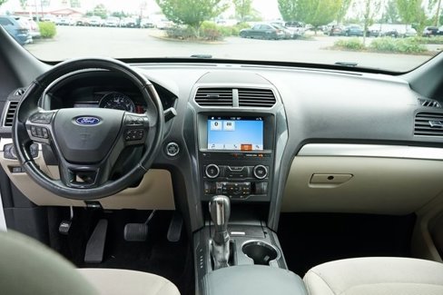 Used 2019 Ford Explorer XLT w/ Equipment Group 201A image 15