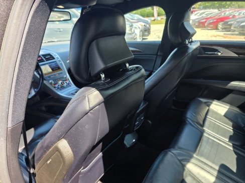 Used 2019 Lincoln MKZ Reserve image 16