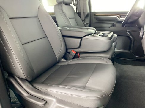 New 2025 Chevrolet Silverado 3500 LT w/ Z71 Chrome Sport Edition image 27