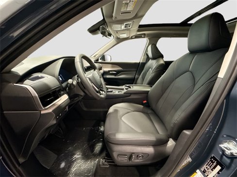 New 2026 Toyota Grand Highlander Platinum image 18