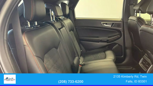 Used 2022 Ford Edge ST-Line w/ Cold Weather Package image 39