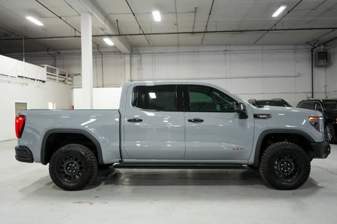 Used 2024 GMC Sierra 1500 AT4X w/ AT4X AEV Edition image 7