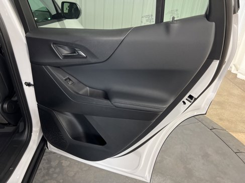 New 2026 Chevrolet Equinox LT w/ Convenience Package II image 18